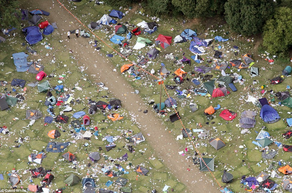 Excesso de lixo em festivais de música tem sido um grande problema