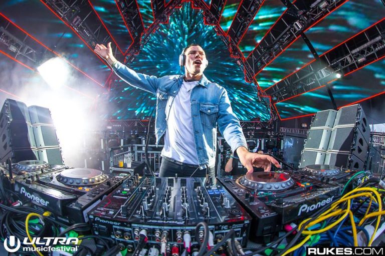 Tiësto anuncia nova gravadora