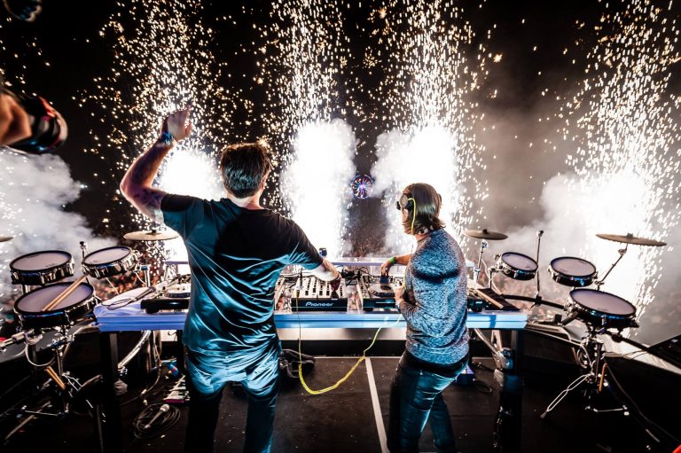 Axwell Λ Ingrosso finalmente lançam um dos maiores hits do ano