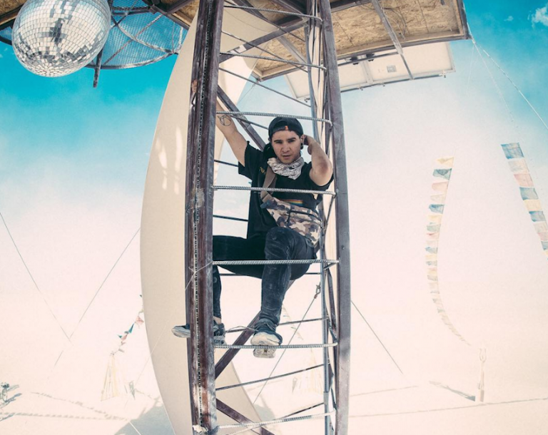 Ouça o set completo de Skrillex gravado no Burning Man Festival