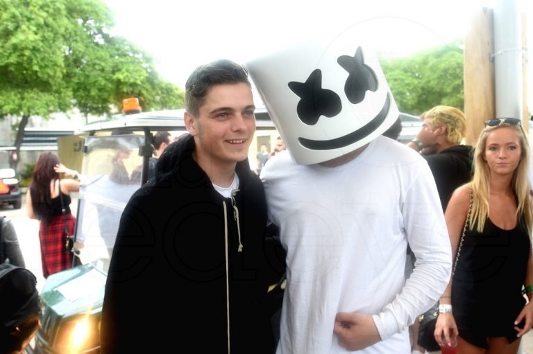 Marshmello remixa a faixa “Oops” de Martin Garrix