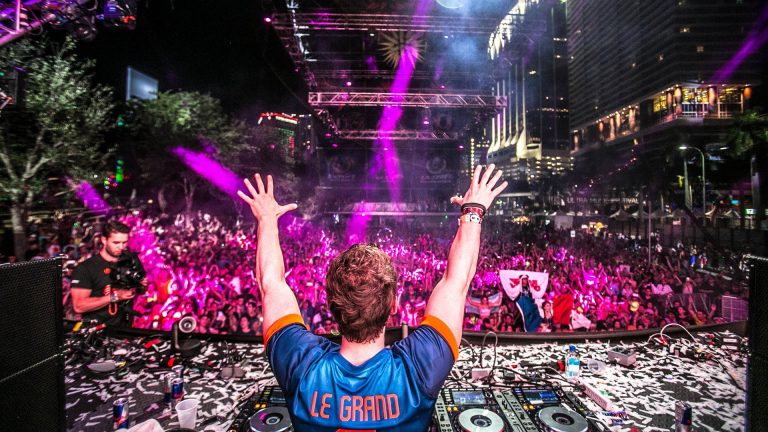 Fedde Le Grand lança versão estendida de “Down On Me”