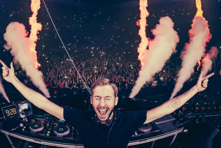 Calvin Harris é o DJ mais bem pago do mundo de acordo com a Forbes