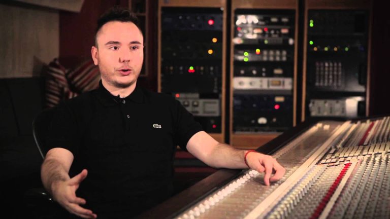 Duke Dumont diz que ZHU “roubou sua nova track”