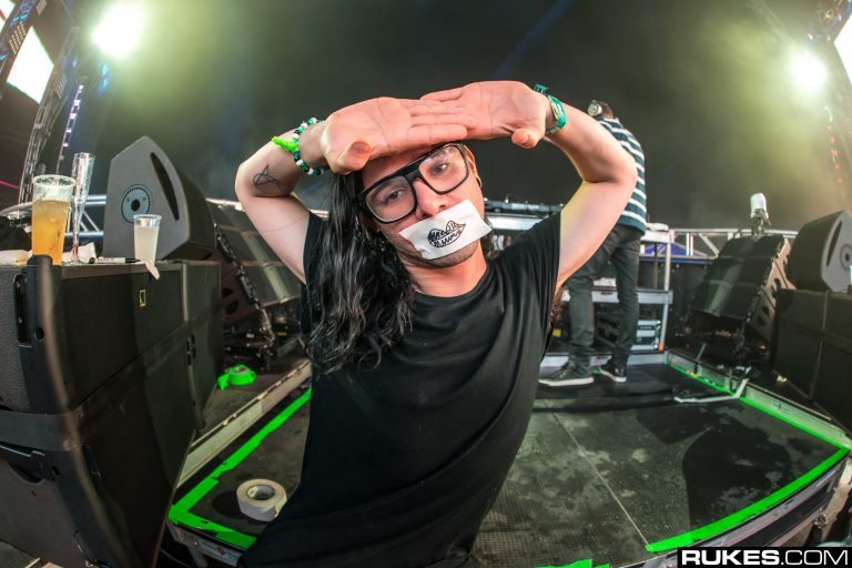 OMG! Skrillex está trabalhando com uma das maiores estrelas do mundo POP