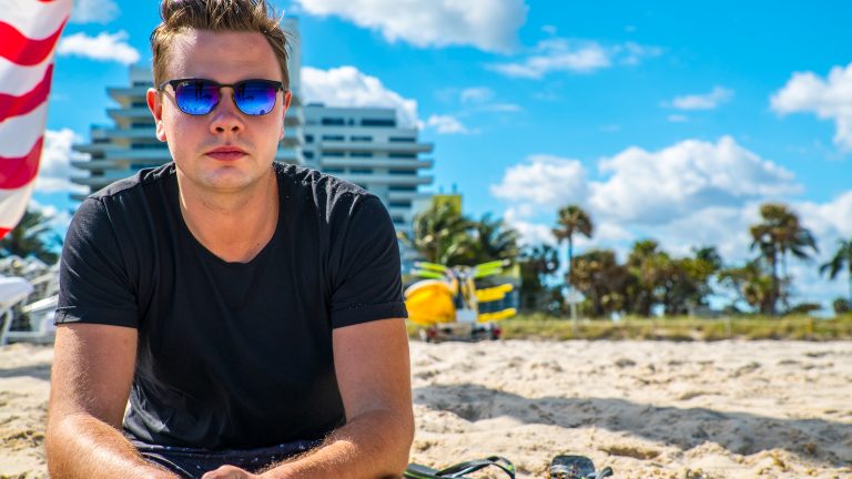 Confira nossa entrevista exclusiva com Sam Feldt durante o Miami Music Week