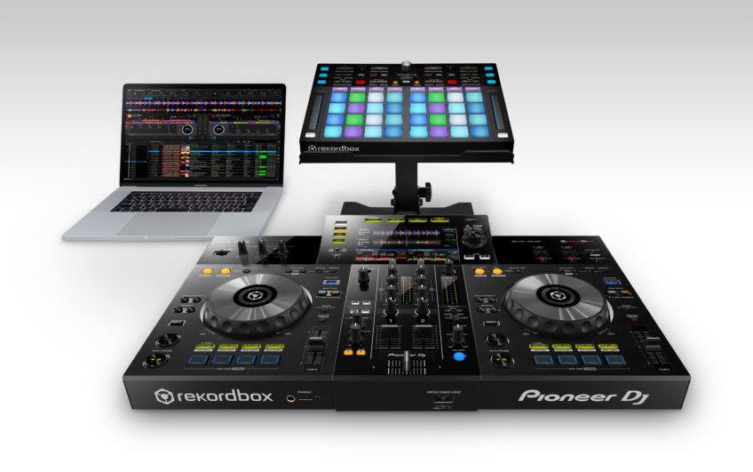 Pioneer XDJ-RRコントローラー rekordbox XDJ-RR: A nova controladora all-in-one da Pioneer DJ | Wonderland