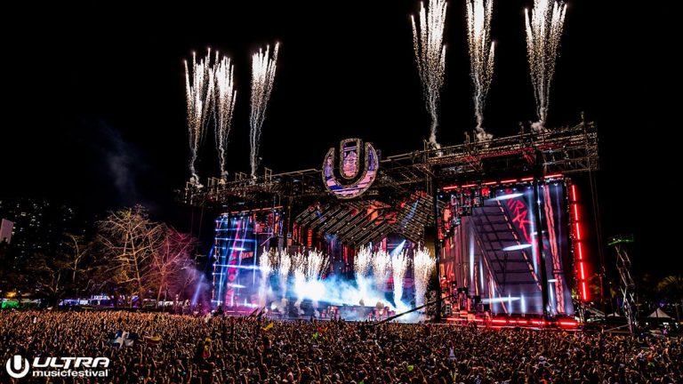 O palco principal do Ultra Music Festival está próximo da conclusão e parece incrível [SPOILERS]