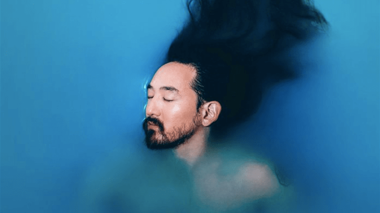 Steve Aoki está pronto para lançar o livro de memórias “Blue”