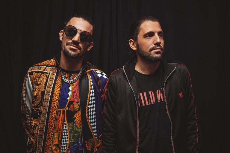 Prestes a tocar no Brasil, conversamos com Dimitri Vegas & Like Mike