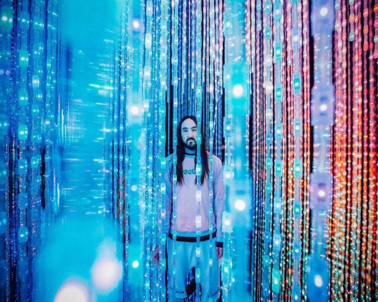 Steve Aoki lança um aplicativo de exercício chamado,  Aoki Bootecamp