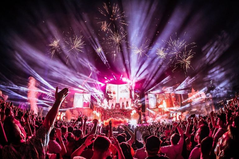 Tomorrowland divulgou o aftermovie oficial deste ano