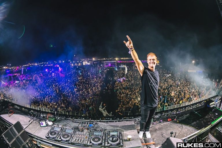 Armin van Buuren lança o cobiçado álbum de remixes ‘Lost Tapes’