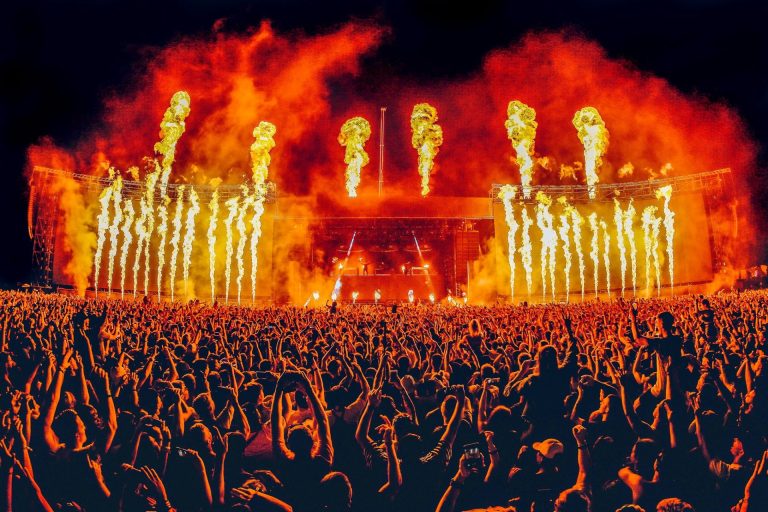 Swedish House Mafia assina com Sal Slaiby, manager de The Weeknd