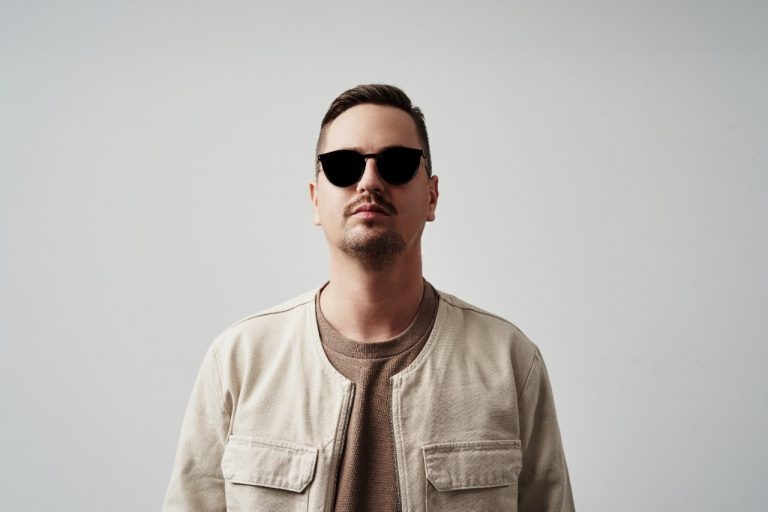 Robin Schulz lança remix de “The Motto” de Tiësto e Ava Max