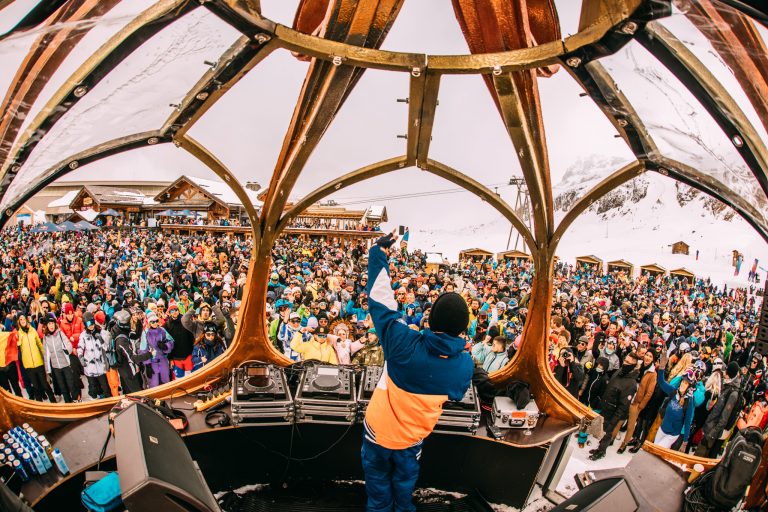 Tomorrowland Winter anuncia primeiros nomes para edição de 2024