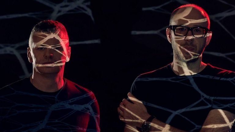 The Chemical Brothers lançam a faixa ‘The Darkness That You Fear’