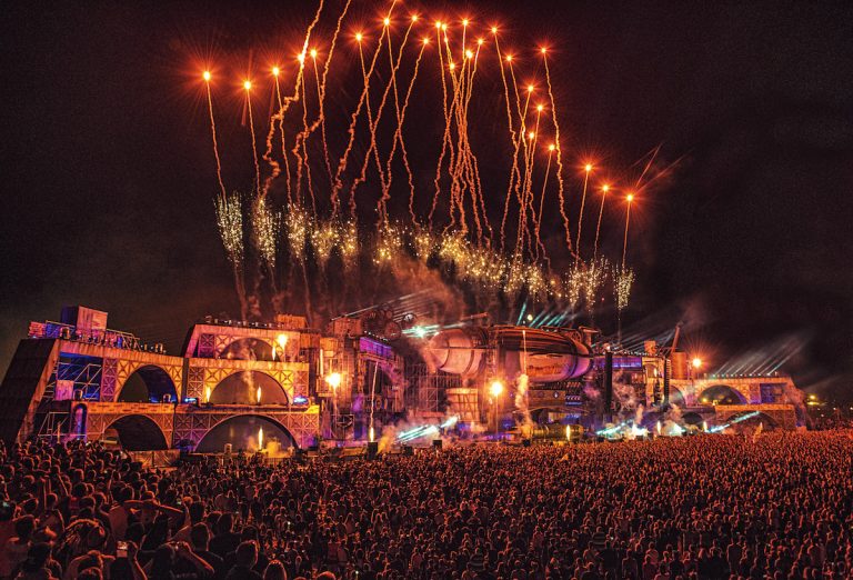 Parookaville Festival anuncia adiamento para 2022