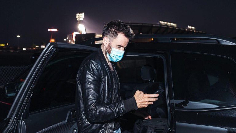 Gareth Emery desabafa sobre os famigerados ingressos de graça em 2021