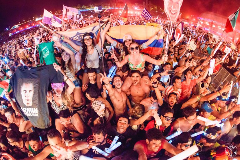 O que amantes da música eletrônica têm para falar do Tomorrowland Brasil