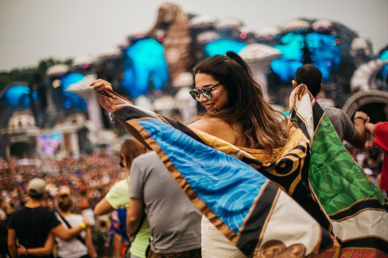 Com Carola, Tomorrowland anuncia os primeiros nomes para o festival