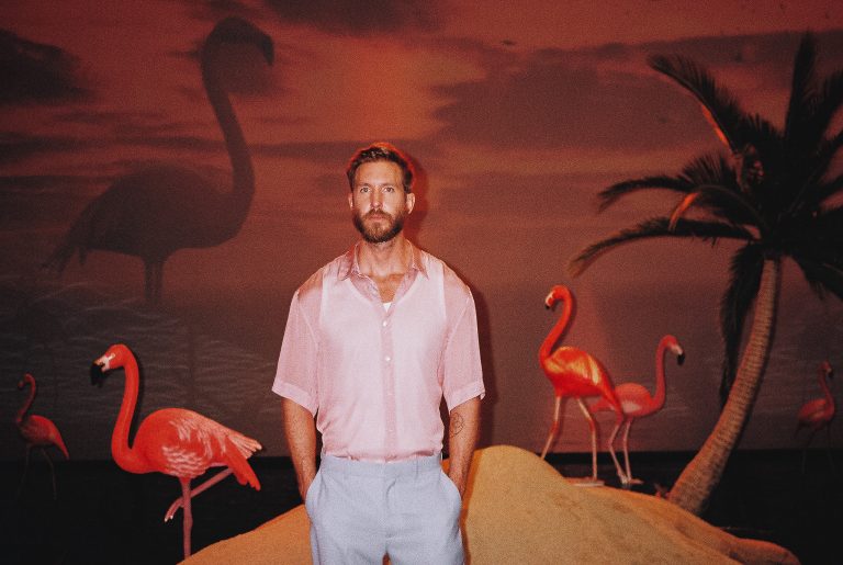 Calvin Harris lança novo álbum “Funk Wav Bounces Vol. 2”